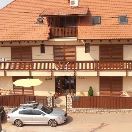 Fuerjes Villa Panzio Balatonfüred Buitenkant foto